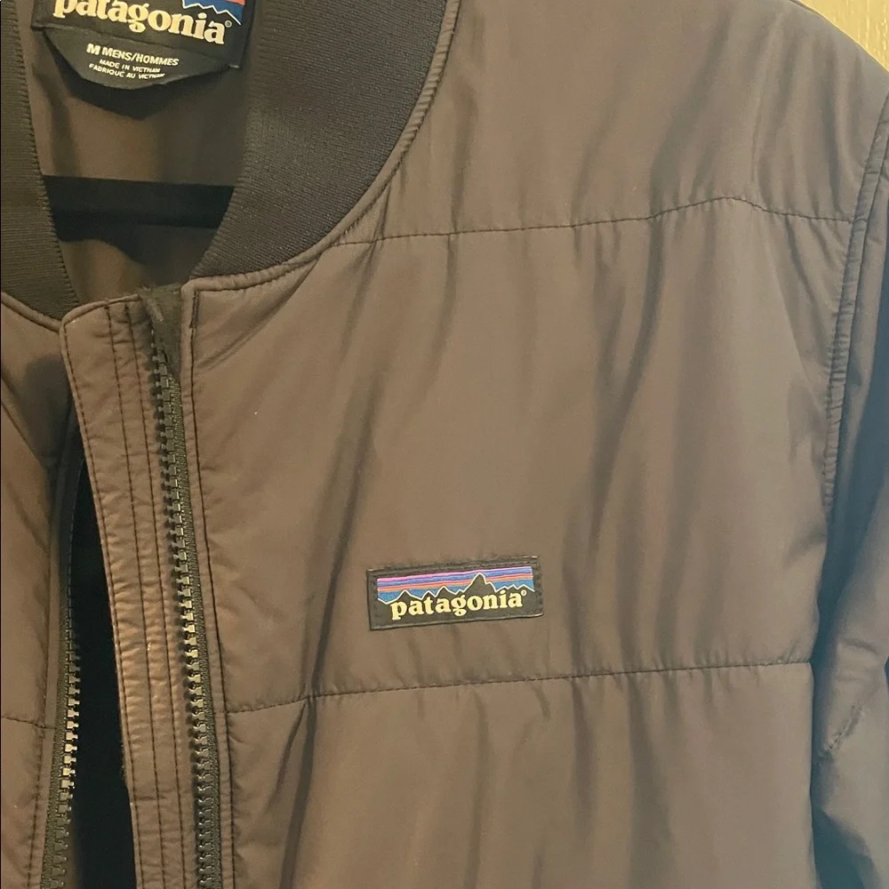 Patagonia Men's Black Bomber Jacket - Picture 3 of 3